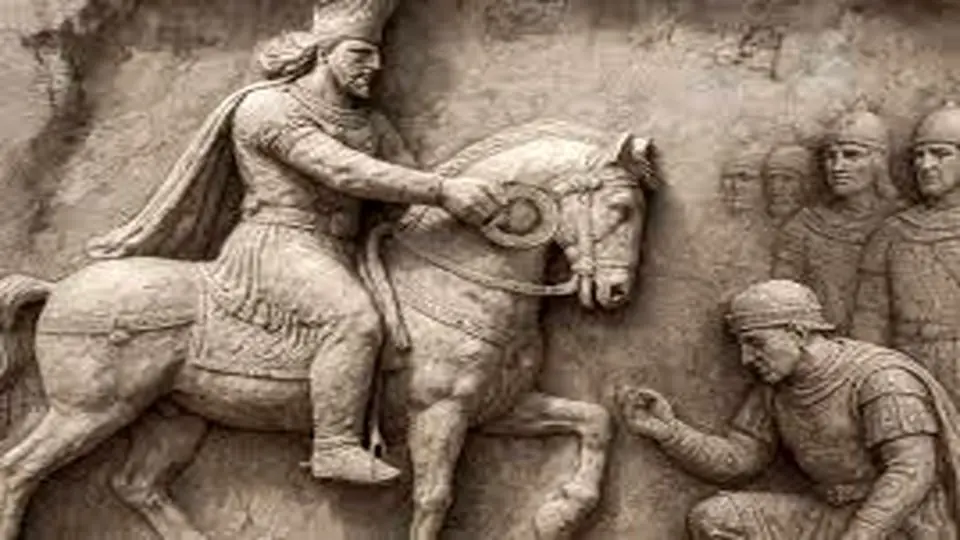 سخن تاریخ و هنوز تاریخ هنر را خودمان ننوشته‌ایم