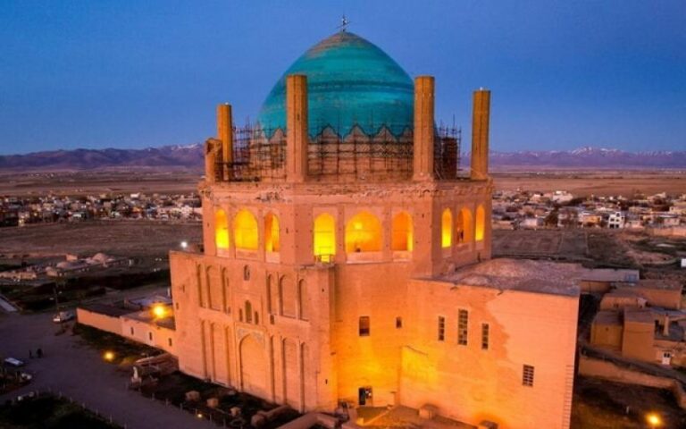 سخن تاریخ و عوامل گرایش سلطان محمد الجایتو به مذهب شیعه