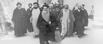 سخن تاریخ و بررسی دیدگاه مستشرقین از نقش مدیریت و معماری روحانیت در انقلاب اسلامی ایران