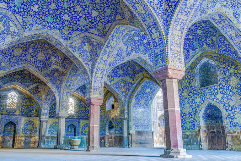 سخن تاریخ و فلسفه تاریخ معماری اسلامی در نگرش شرق شناسی